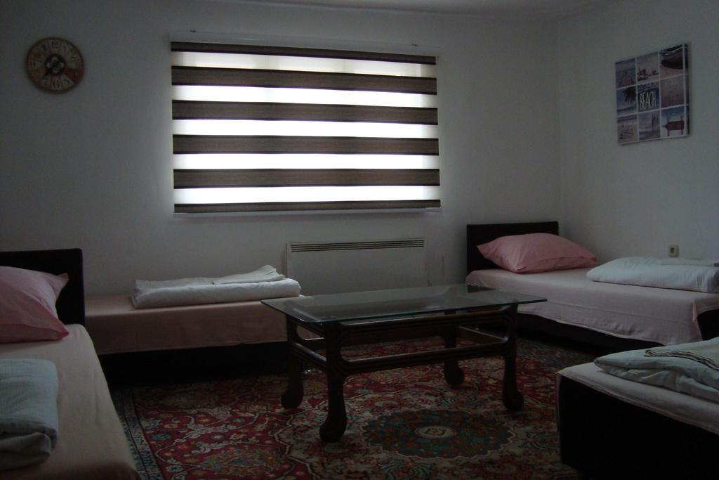Guest House Dzemo SJJ Exterior foto